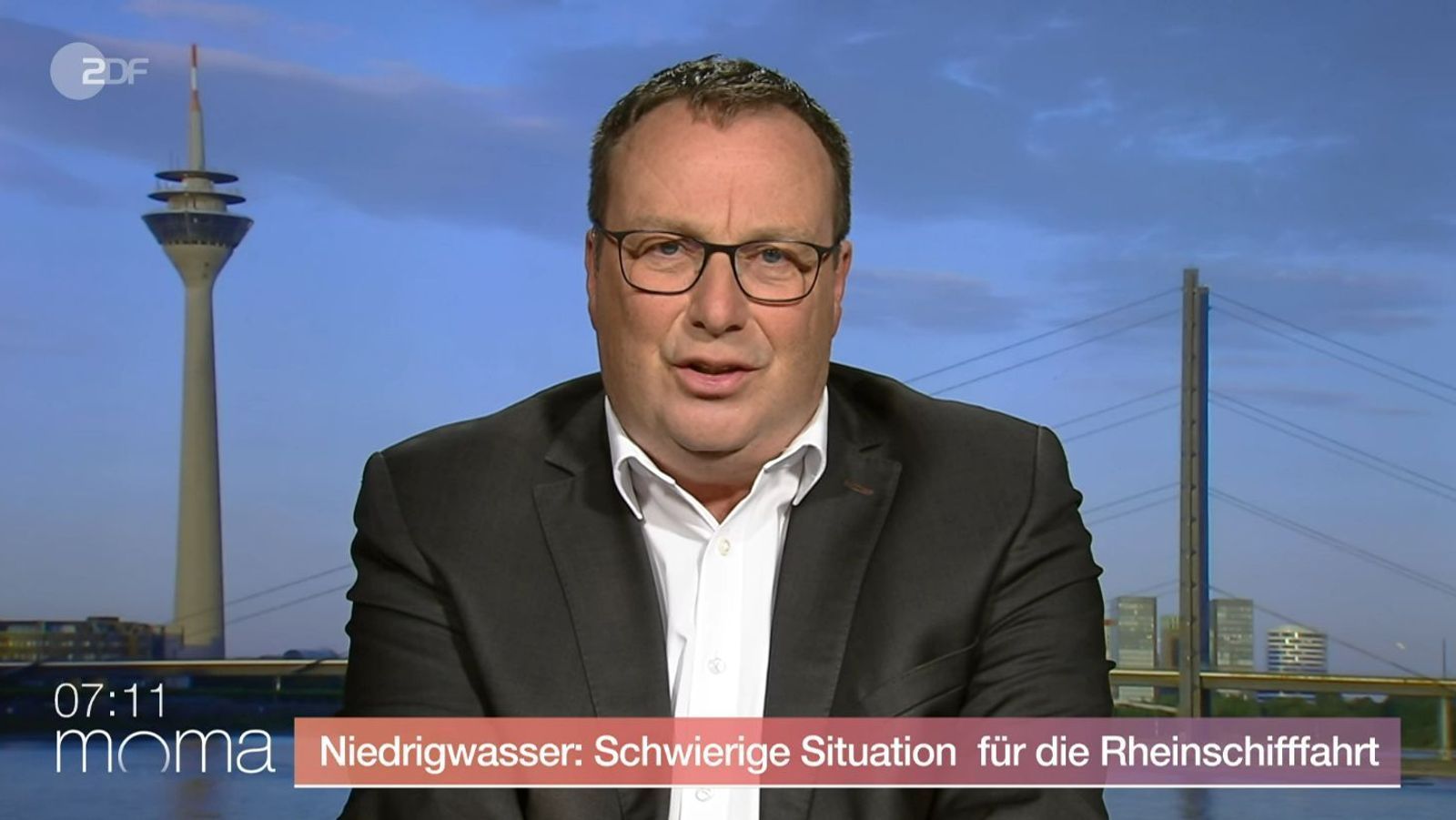 Oliver Krischer hat im ZDF-“Morgenmagazin“ über den Rheinpegel gesprochen. (Bild: ZDF.de)