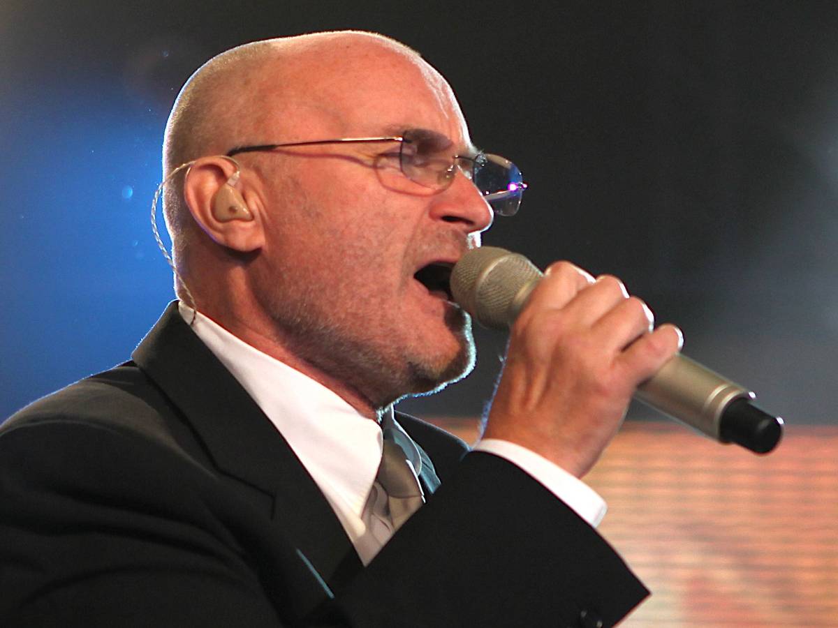 Phil Collins bei einem Auftritt.