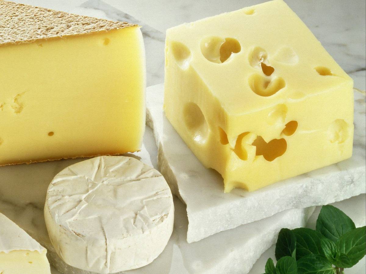 Zum Themendienst-Bericht "Ernährung/Ratgeber/KORR/" von Eva Neumann vom 21. September: Ob weich oder fest: Rohmilchkäse schmeckt in der Regel kräftiger als normaler Käse. (Die Veröffentlichung ist für dpa-Themendienst-Bezieher honorarfrei. Quellenhinweis: "CMA/dpa/tmn") +++ +++