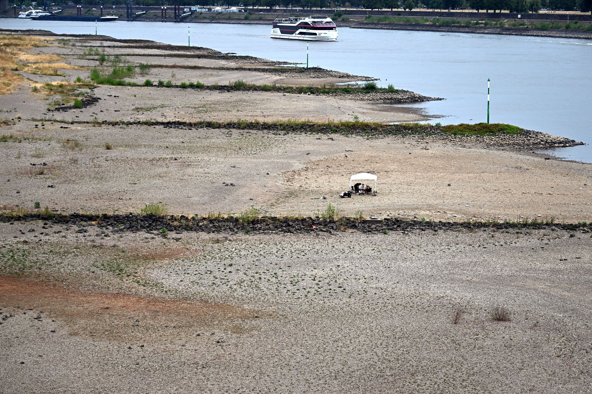 Niedrigwasser im Rhein