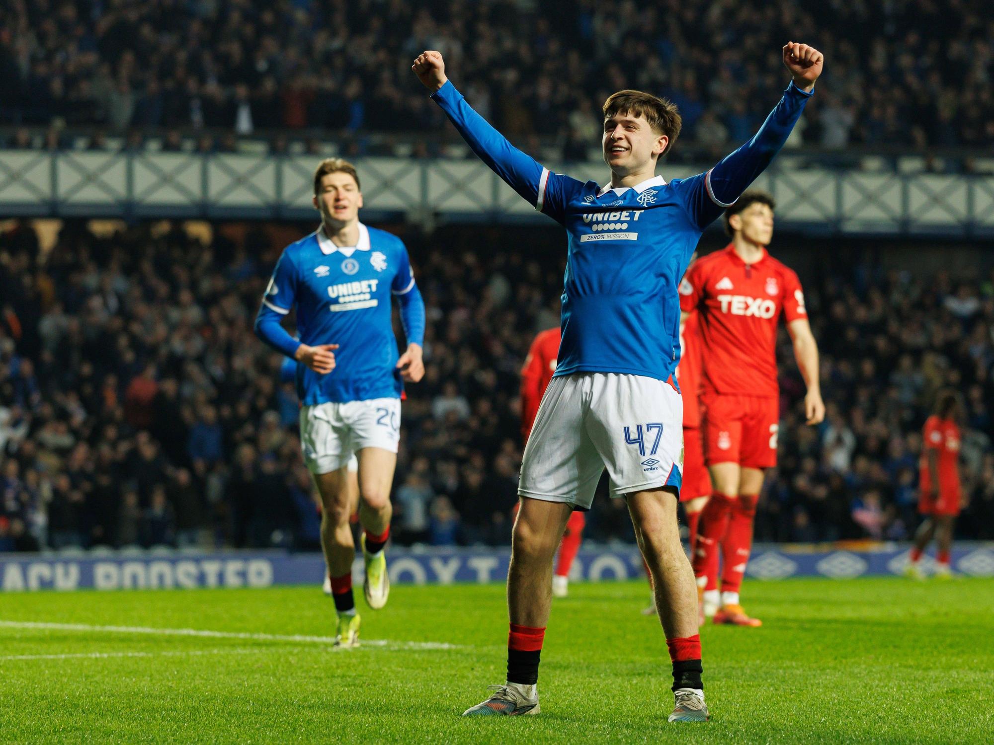 Mikey Moore jubelt nach einem Tor für die Glasgow Rangers