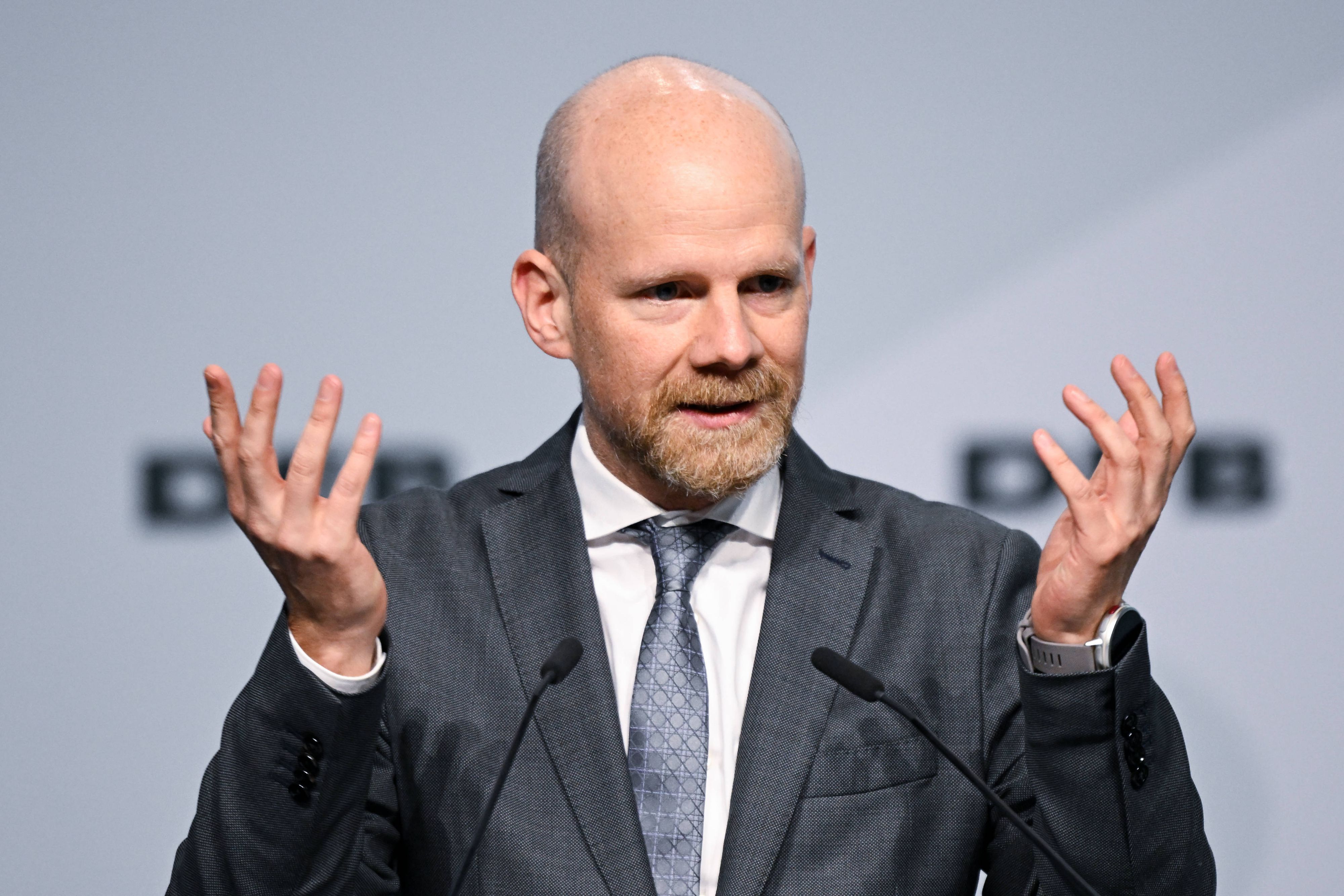 Mattias Grafström spricht auf dem 45. Ordentlichen DFB-Bundestag im DFB-Campus in Frankfurt am Main.