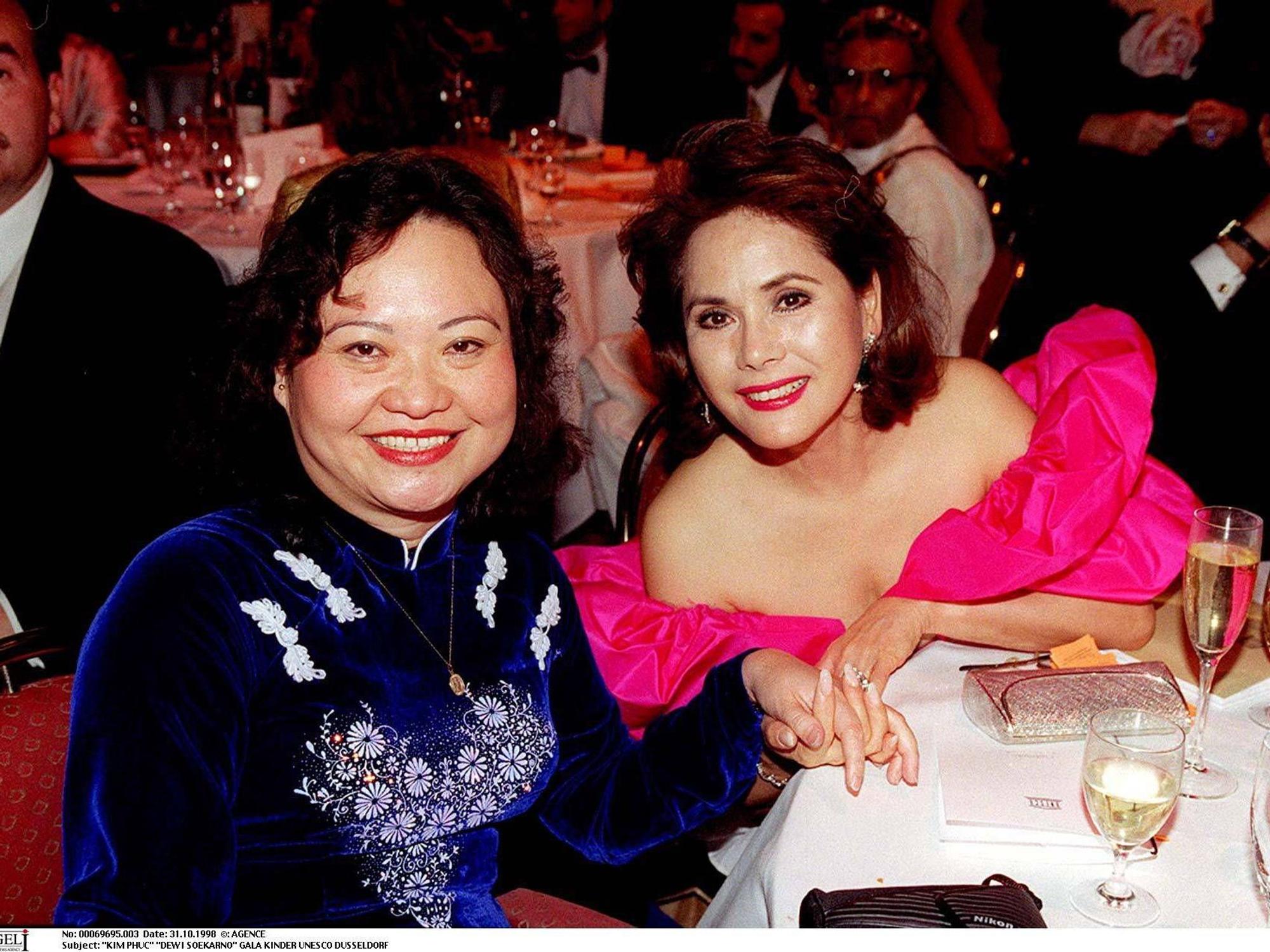 Kim Phuc bei der UNESCO-„Gala der Kinder“ 1998 in Düsseldorf.