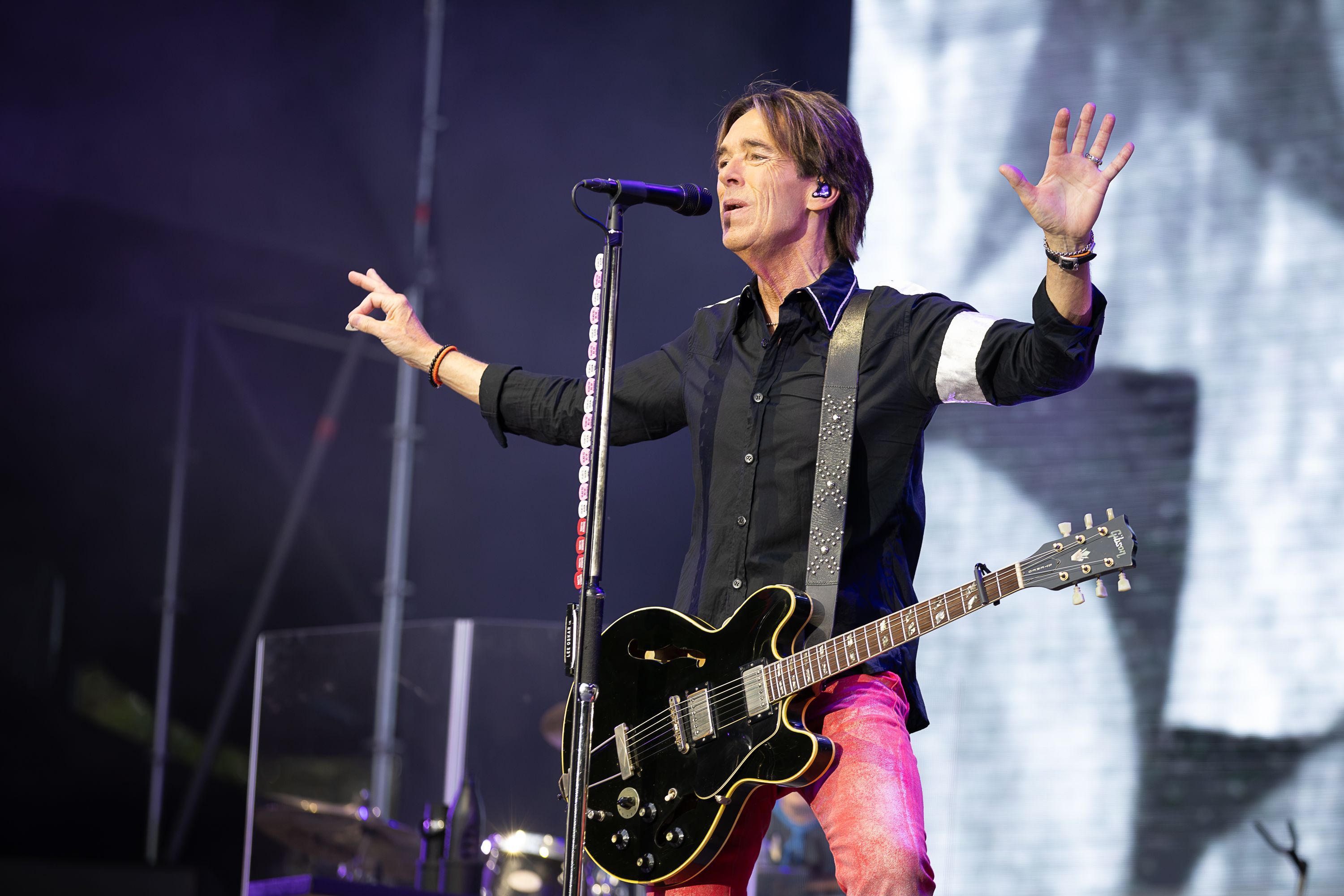 Per Gessle von Roxette auf der Bühne.