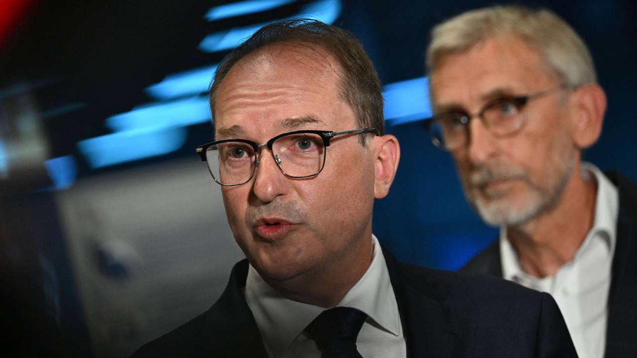 Bundesinnenminister Alexander Dobrindt äußerte sich am Mittwoch zum Drohnen-Alarm in Leipzig.