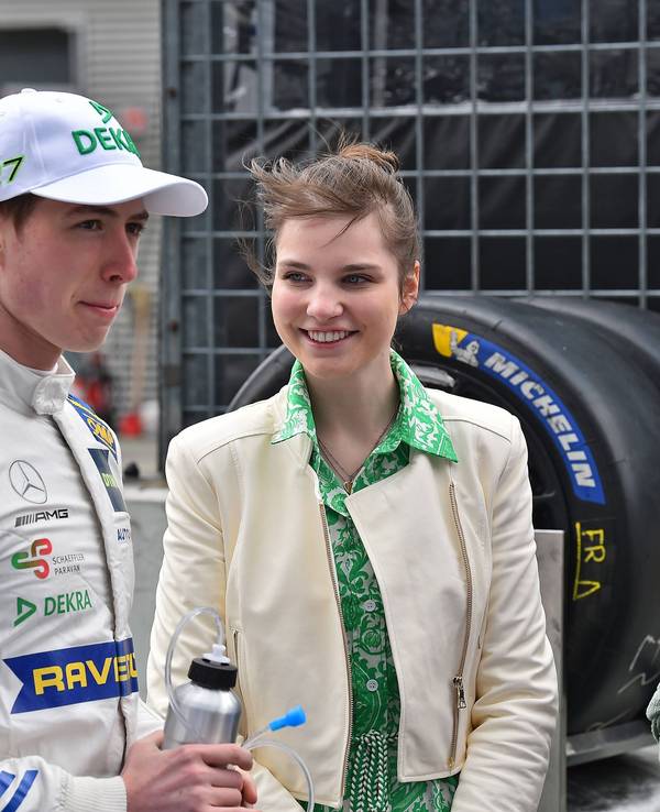 David und Vivien Schumacher neben Ralf Schumacher.