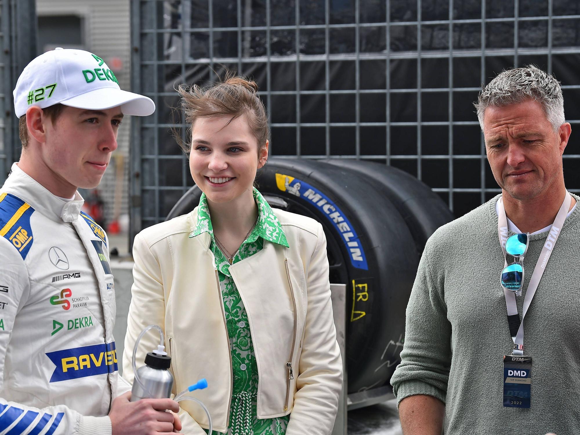 David und Vivien Schumacher neben Ralf Schumacher.