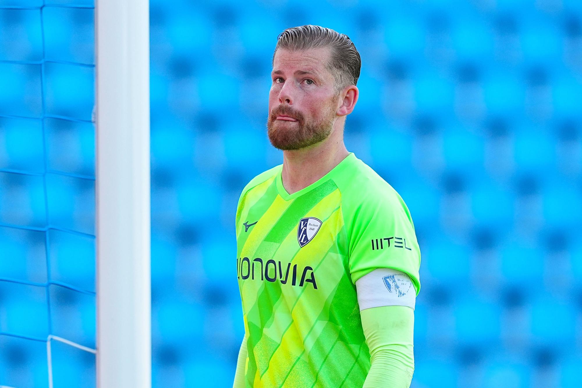Timo Horn mit Kapitänsbinde.