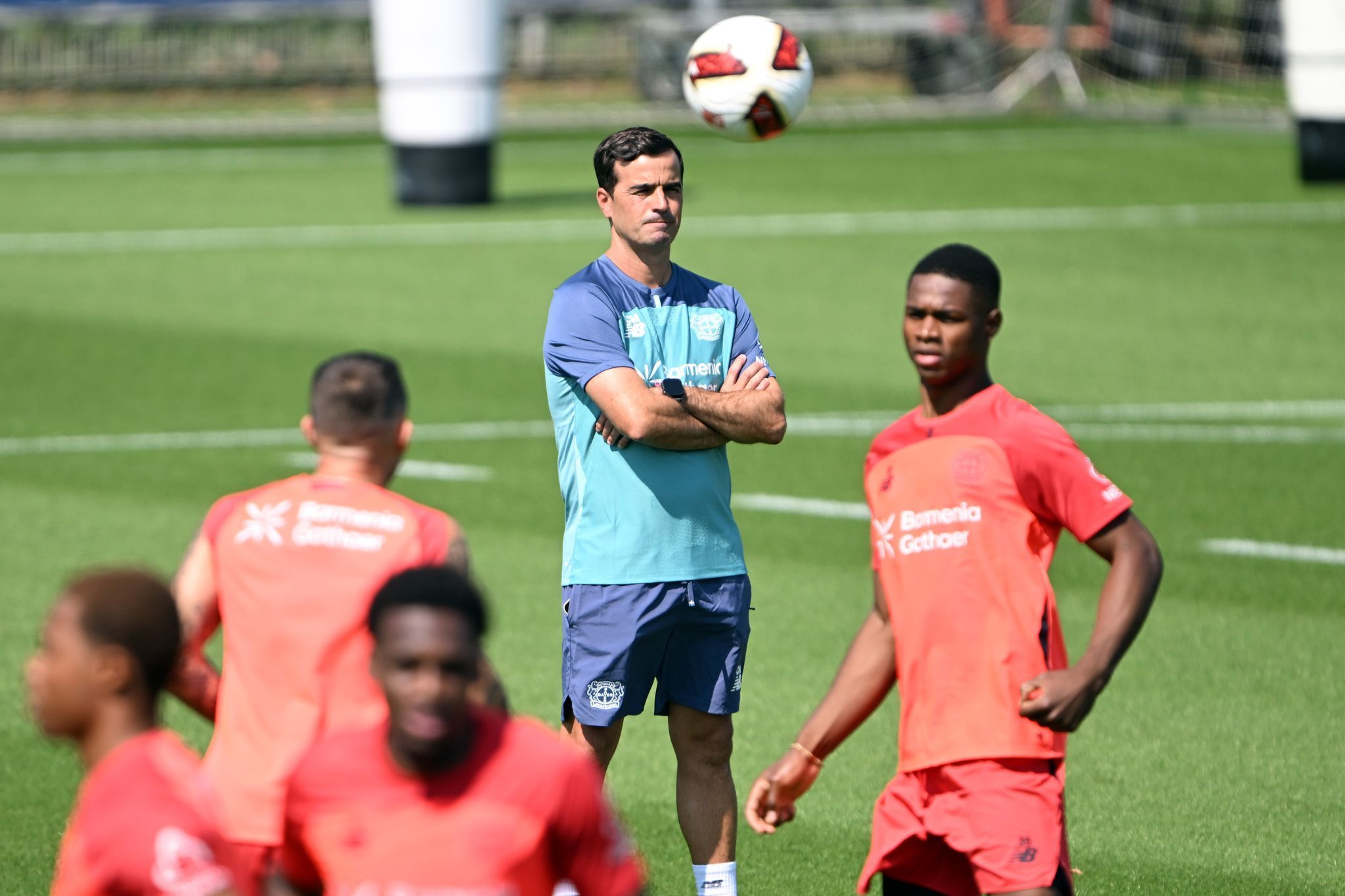 Carles Martinez beim Training von Bayer Leverkusen.