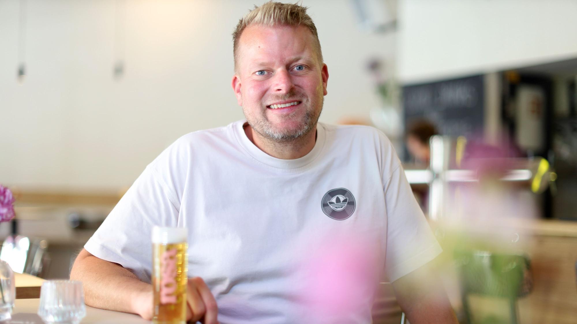 Wilke Stroman in der Bar Rosa am Brüsseler Platz.