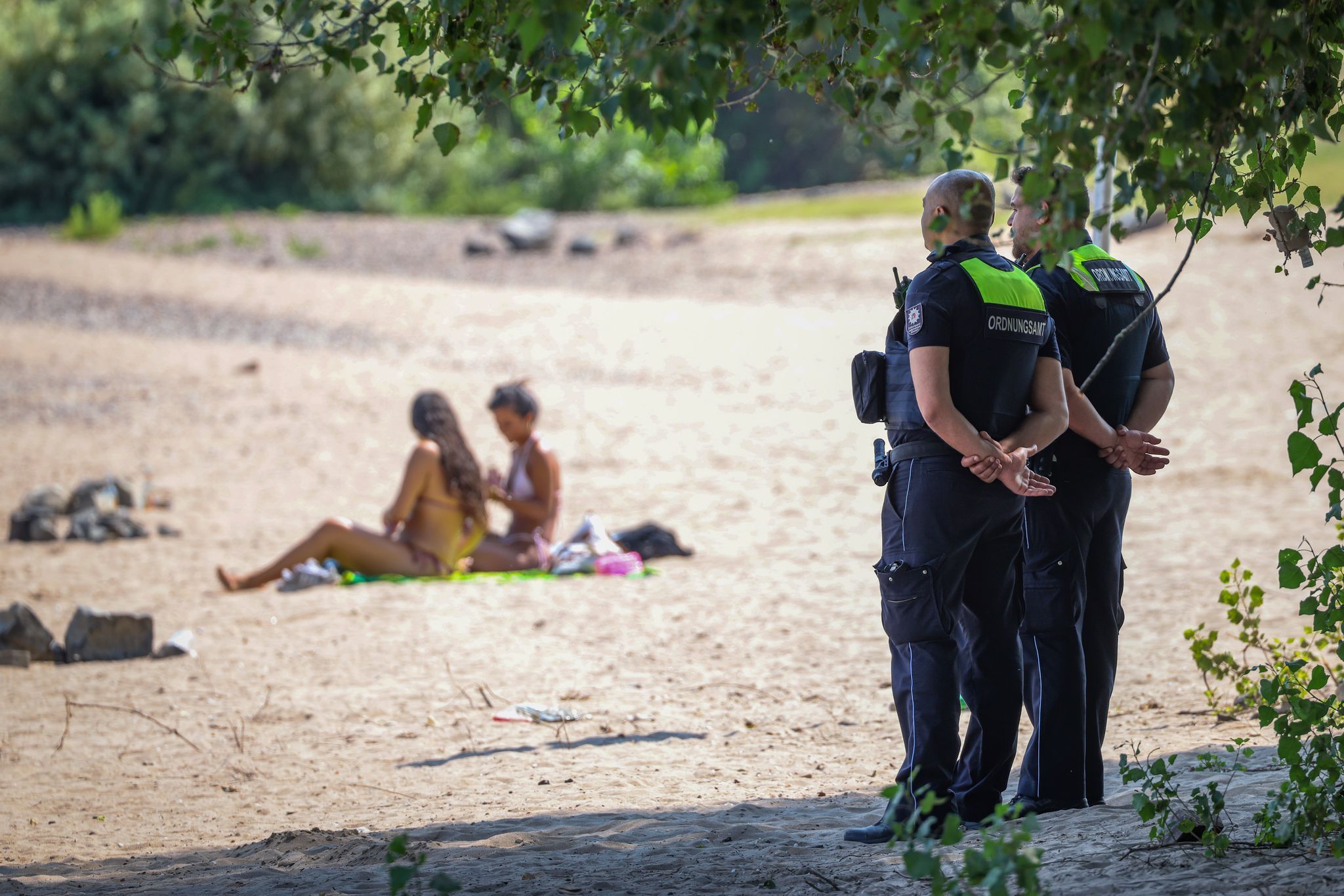 Kontrollmaßnahmen für Badeverbot am Rhein