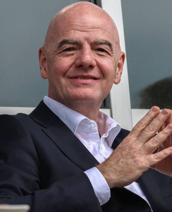 Fifa-Chef Gianni Infantino hat nach einer Notfallsitzung in der marokkanischen Hauptstadt Rabat offizielle Rückendeckung der Fifa-Spitze bekommen.