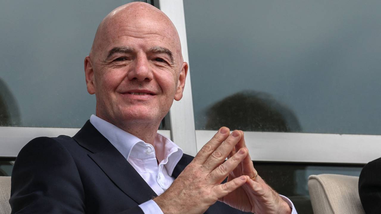 Fifa-Chef Gianni Infantino hat nach einer Notfallsitzung in der marokkanischen Hauptstadt Rabat offizielle Rückendeckung der Fifa-Spitze bekommen.