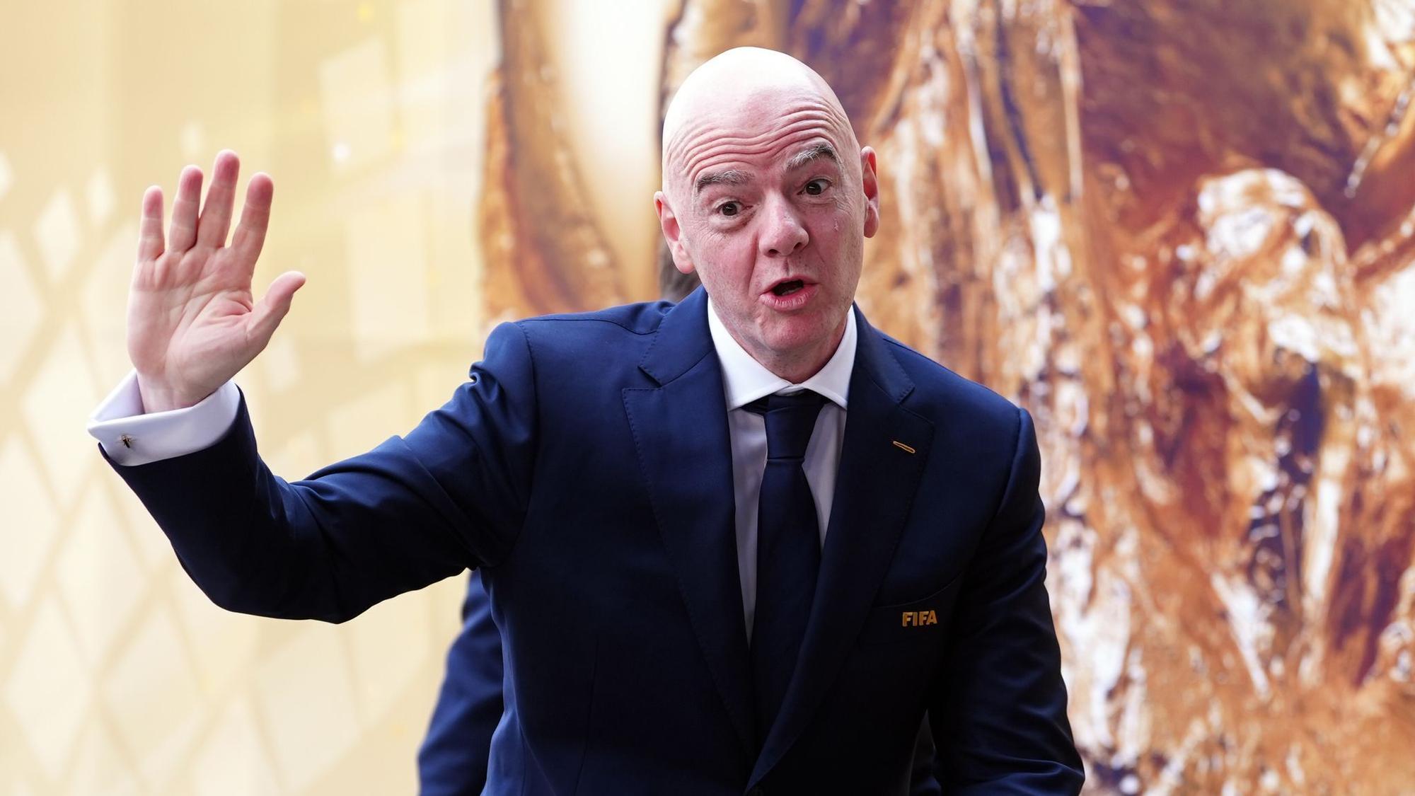 Gianni Infantino winkt ab.