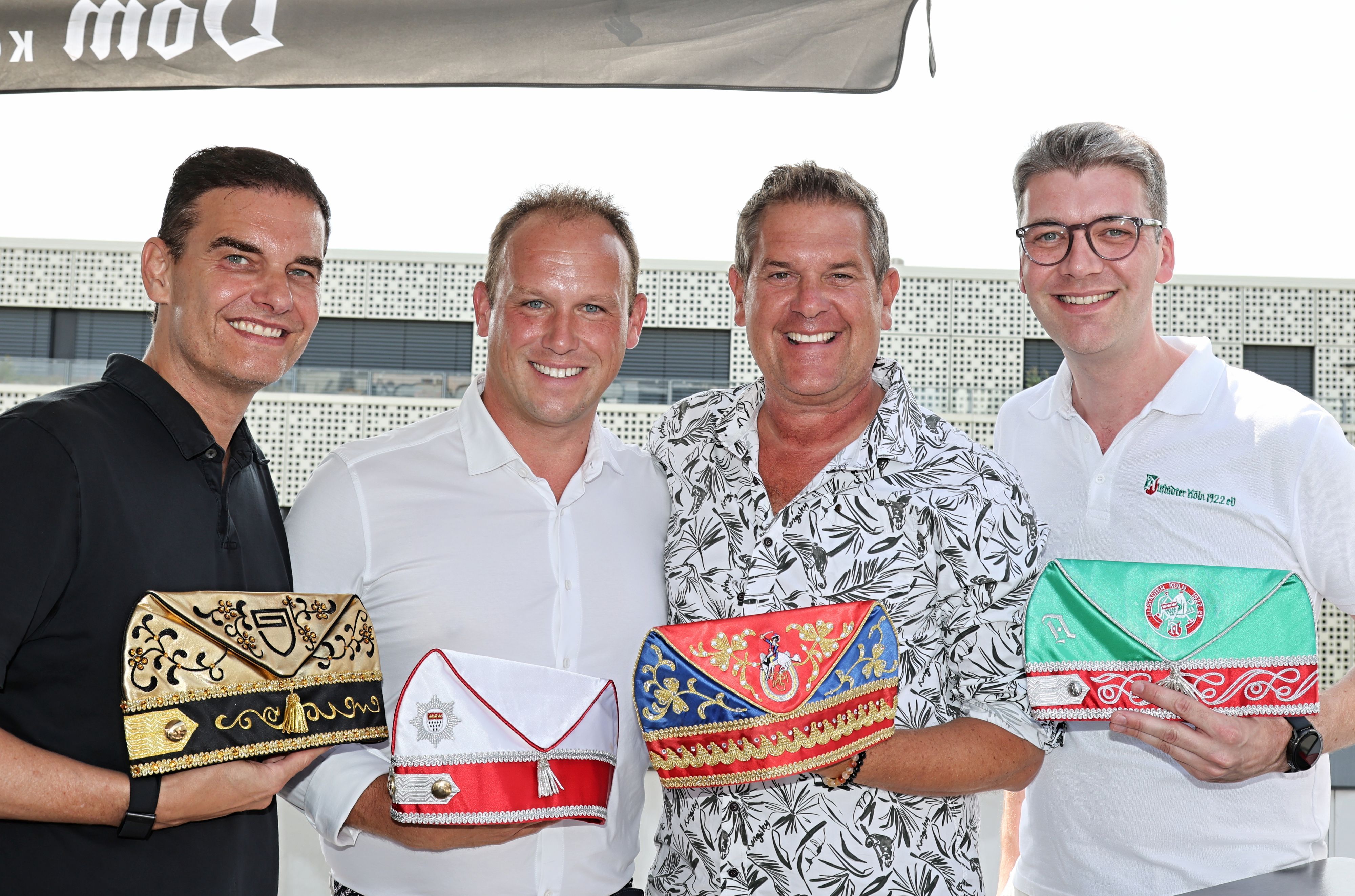Peter Wackel mit Marco Pütz, Marcel Kappestein und Ben Bereuter.
