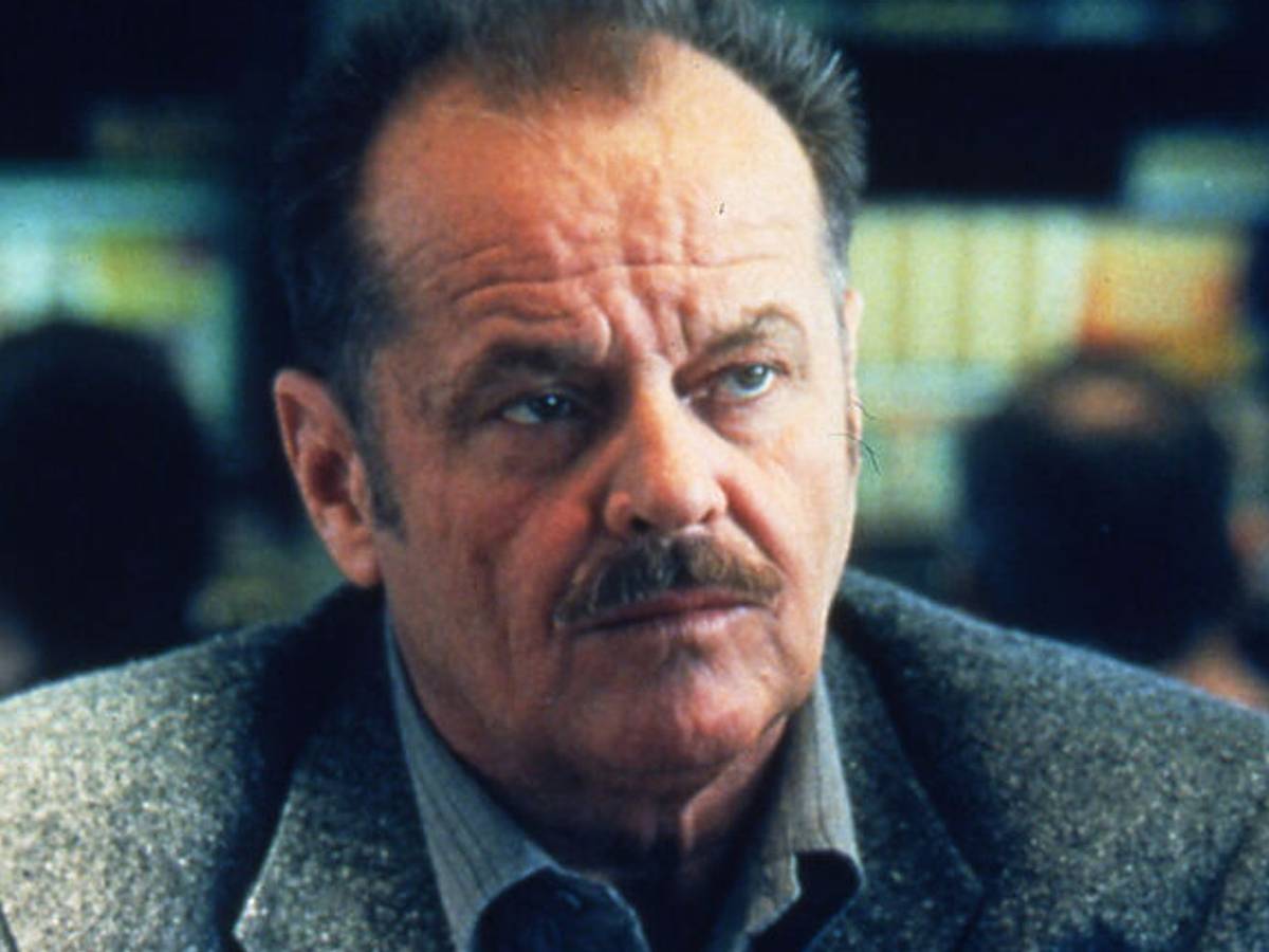 Eigentlich hat Detective Jerry Black (Jack Nicholson) nur noch wenige Stunden bis zu seiner Pension. Doch dann wird er an den Tatort eines Sexualmordes gerufen. (Bild: Studio Canal/Vuelta Entertainment GmbH)