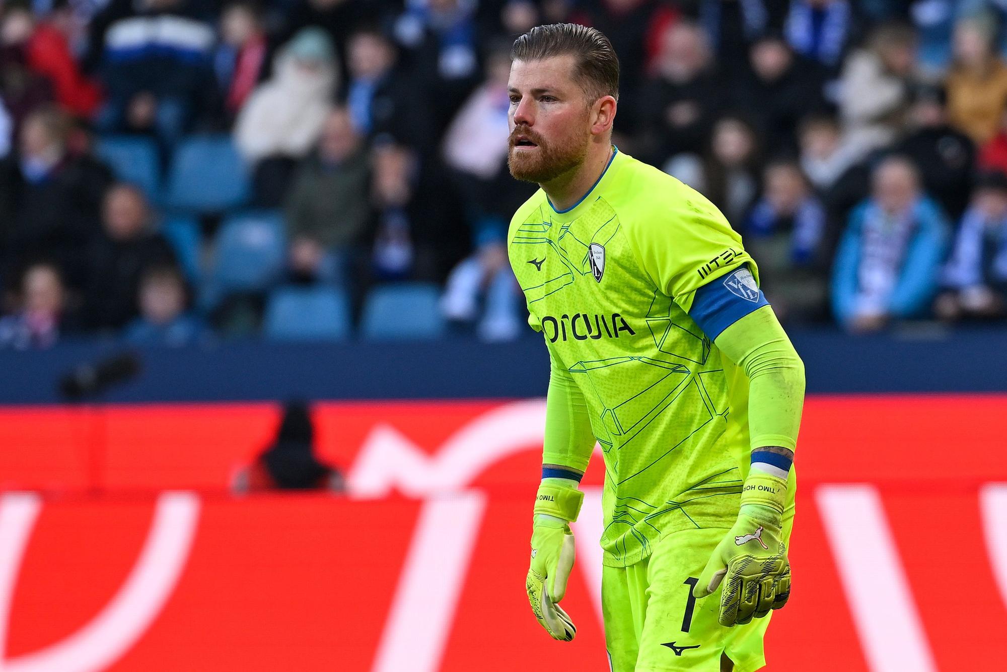 Timo Horn steht im Tor.