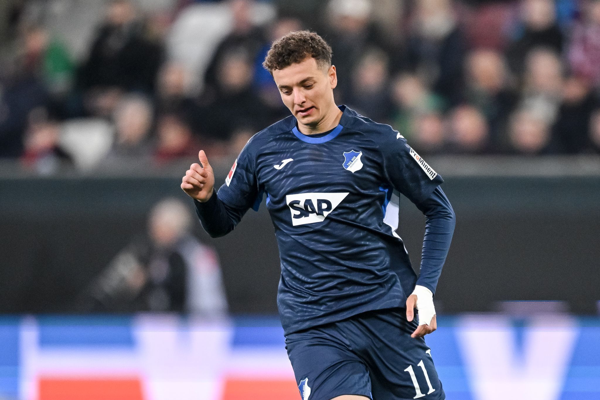 Fisnik Asllani