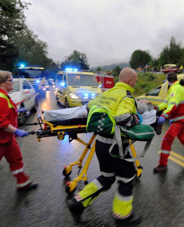 Norwegische Rettungskräfte bei einem Unfall (Symbolfoto)