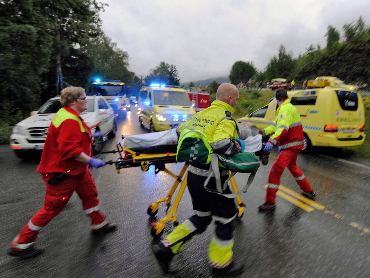 Norwegische Rettungskräfte bei einem Unfall (Symbolfoto)