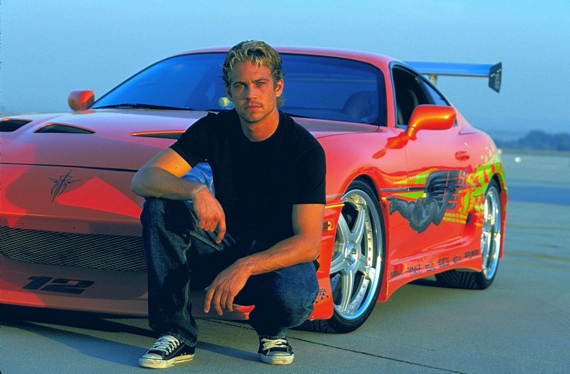 Hin und her gerissen zwischen seiner Leidenschaft für schnelle Autos, illegale Rennen und seinem Job als Cop: Brian (Paul Walker) steht vor der härtesten Entscheidung seines Lebens. (Bild: 2001 Universal Studios. All Rights Reserved.)