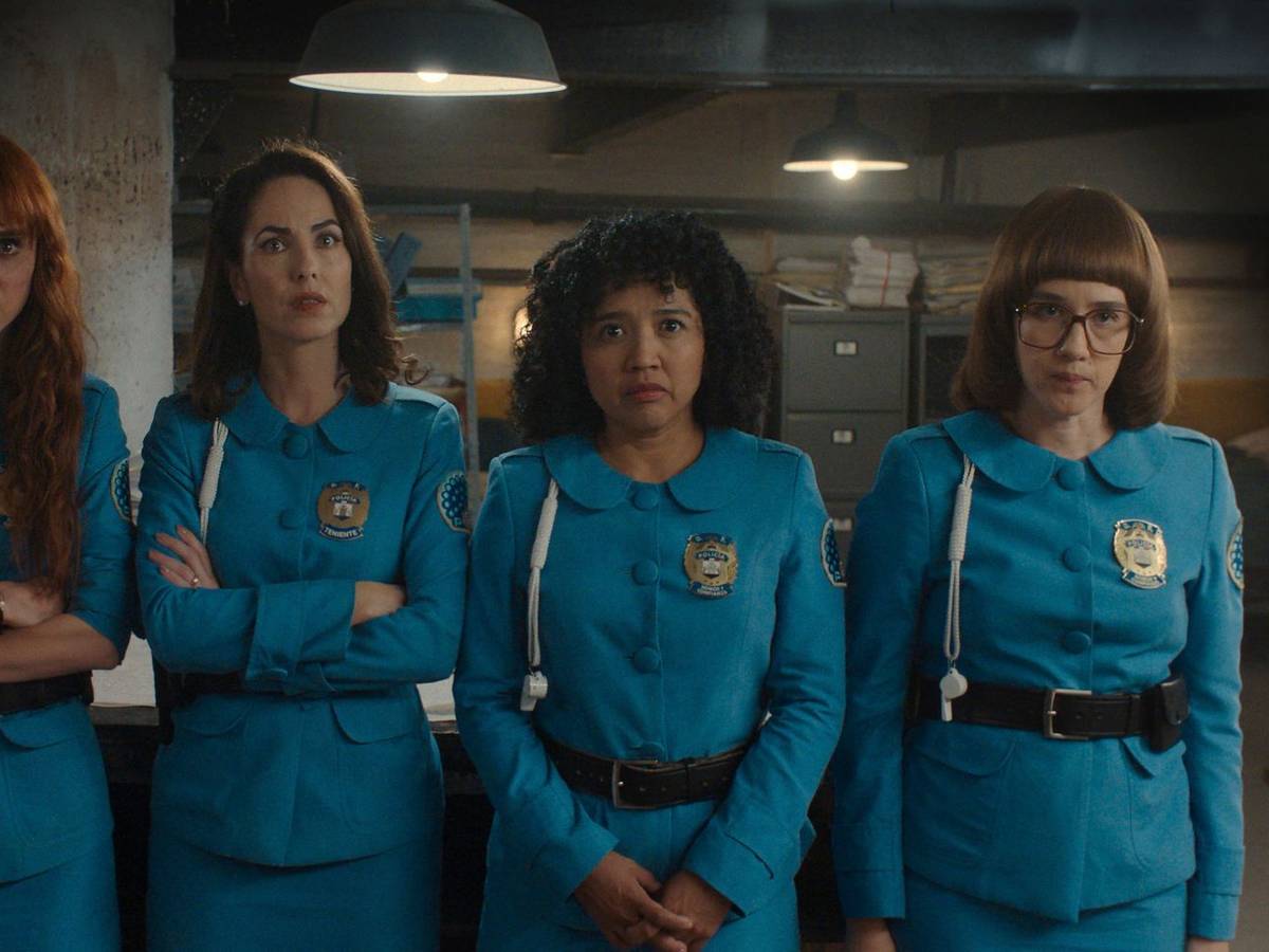 Die „Women in Blue“ nehmen wieder den Kampf für Gerechtigkeit und gegen das korrupte, patriarchalische System auf (von links): Valentina (Natalia Téllez), María (Bárbara Mori), Gabina (Amorita Rasgado) und Ángeles (Ximena Sariñana). (Bild: Apple TV)