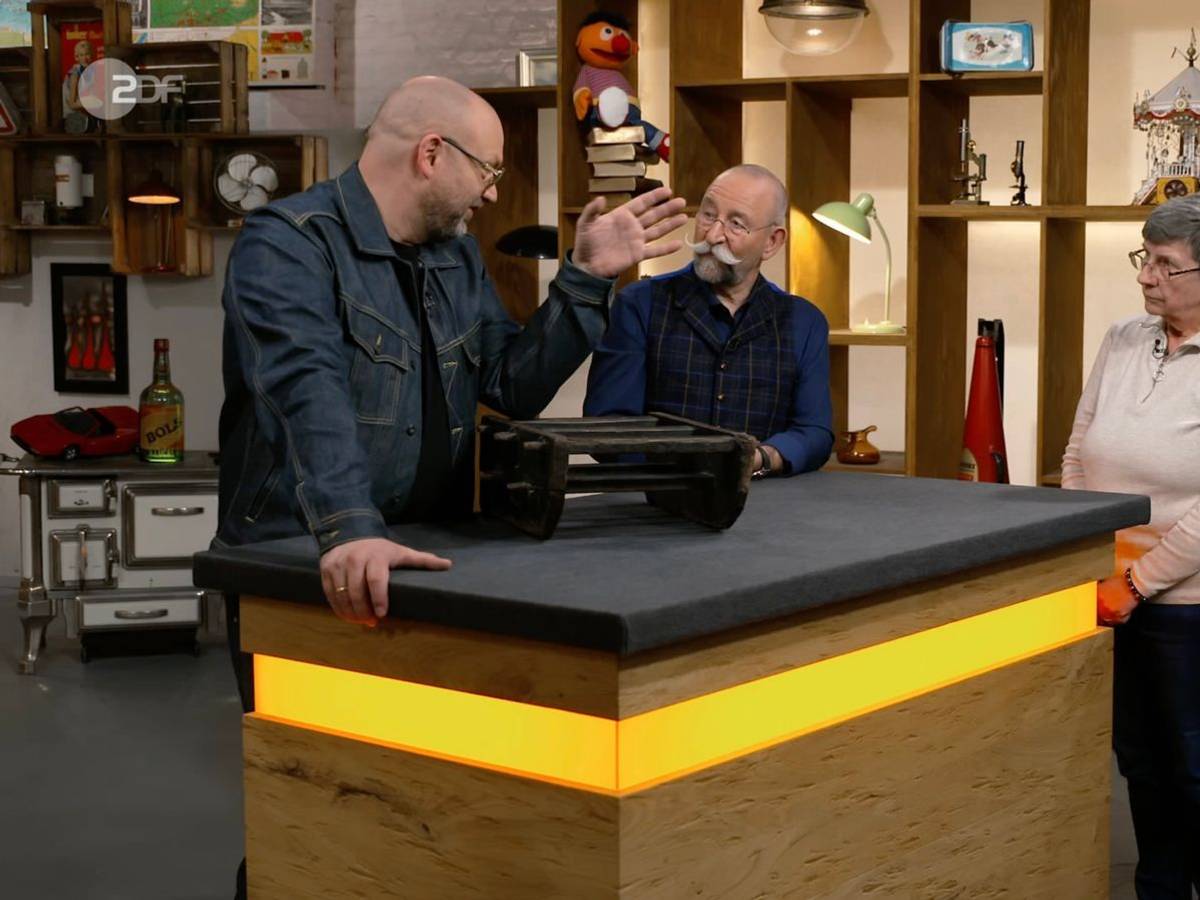 Moderator Horst Lichter stand vor einem Rätsel: „Was könnte das denn sein?“ (Bild: ZDF)