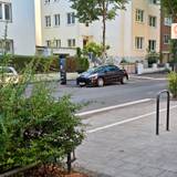 Neu gestaltete Parkplätze auf der Landgrafenstraße in Köln-Lindenthal.
