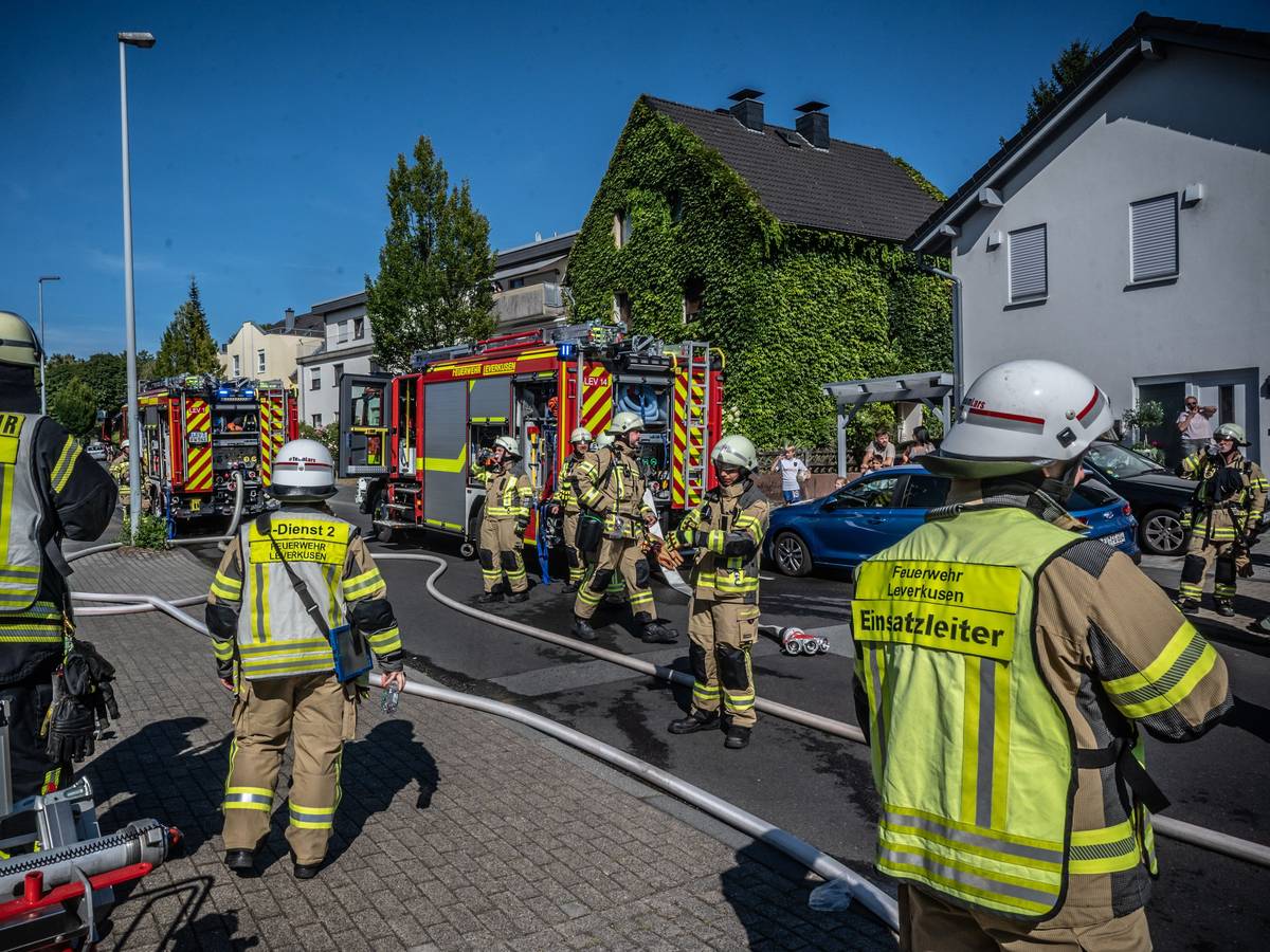 Feuerwehr in Leverkusen.