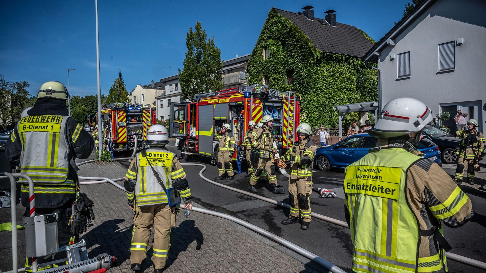Feuerwehr in Leverkusen.