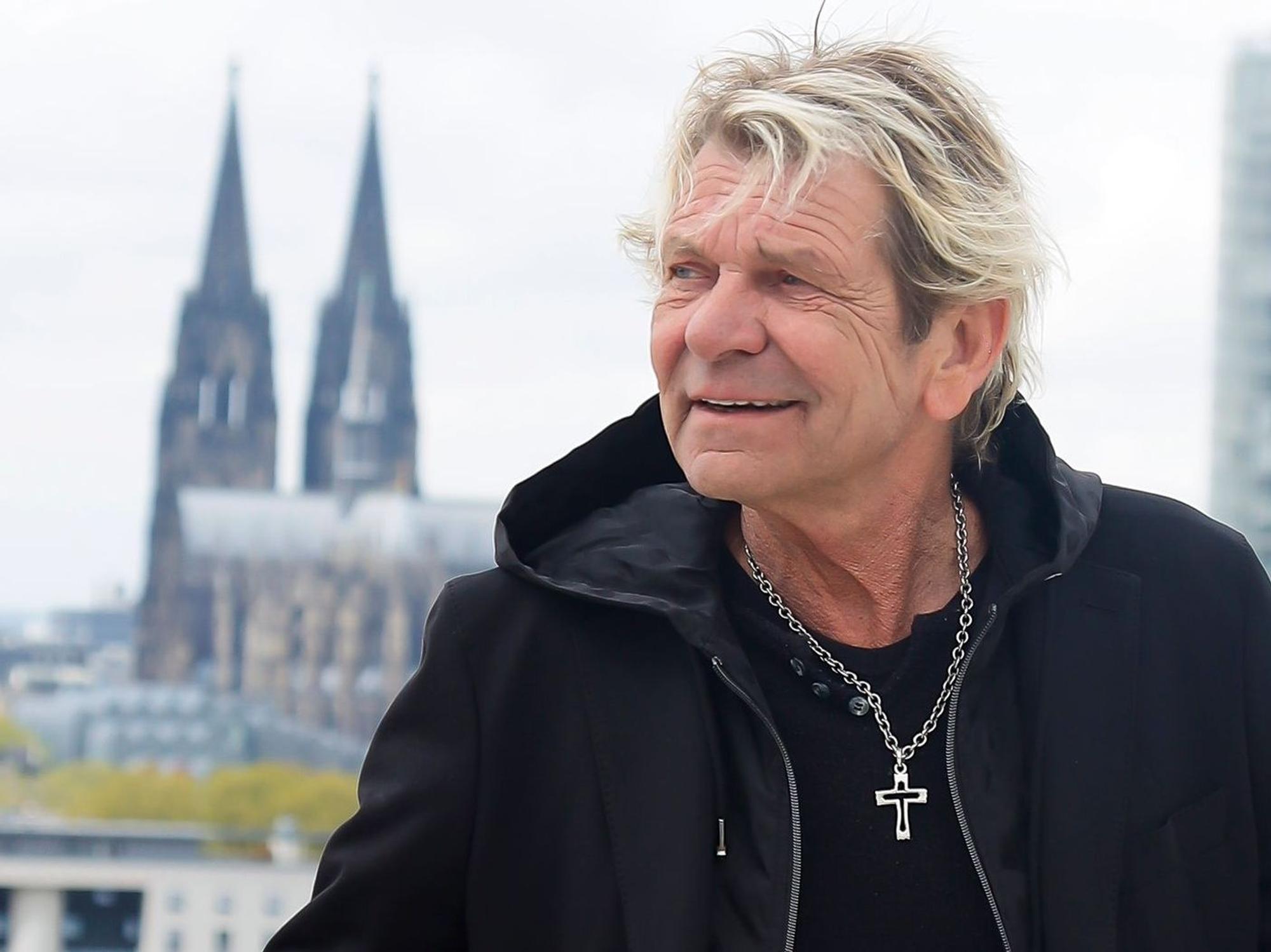 Matthias Reim auf dem Dach der Lanxess-Arena.