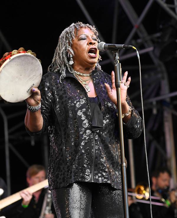 Martha Reeves auf der Bühne.