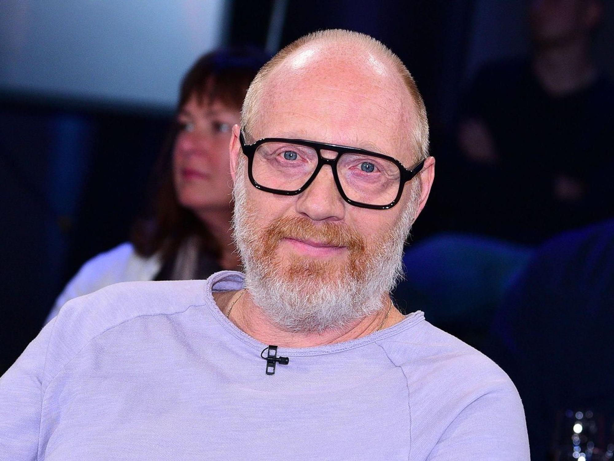 Simon Schwarz sprach in seinem Podcast über seine Therapie. (Bild: IMAGO / APress)