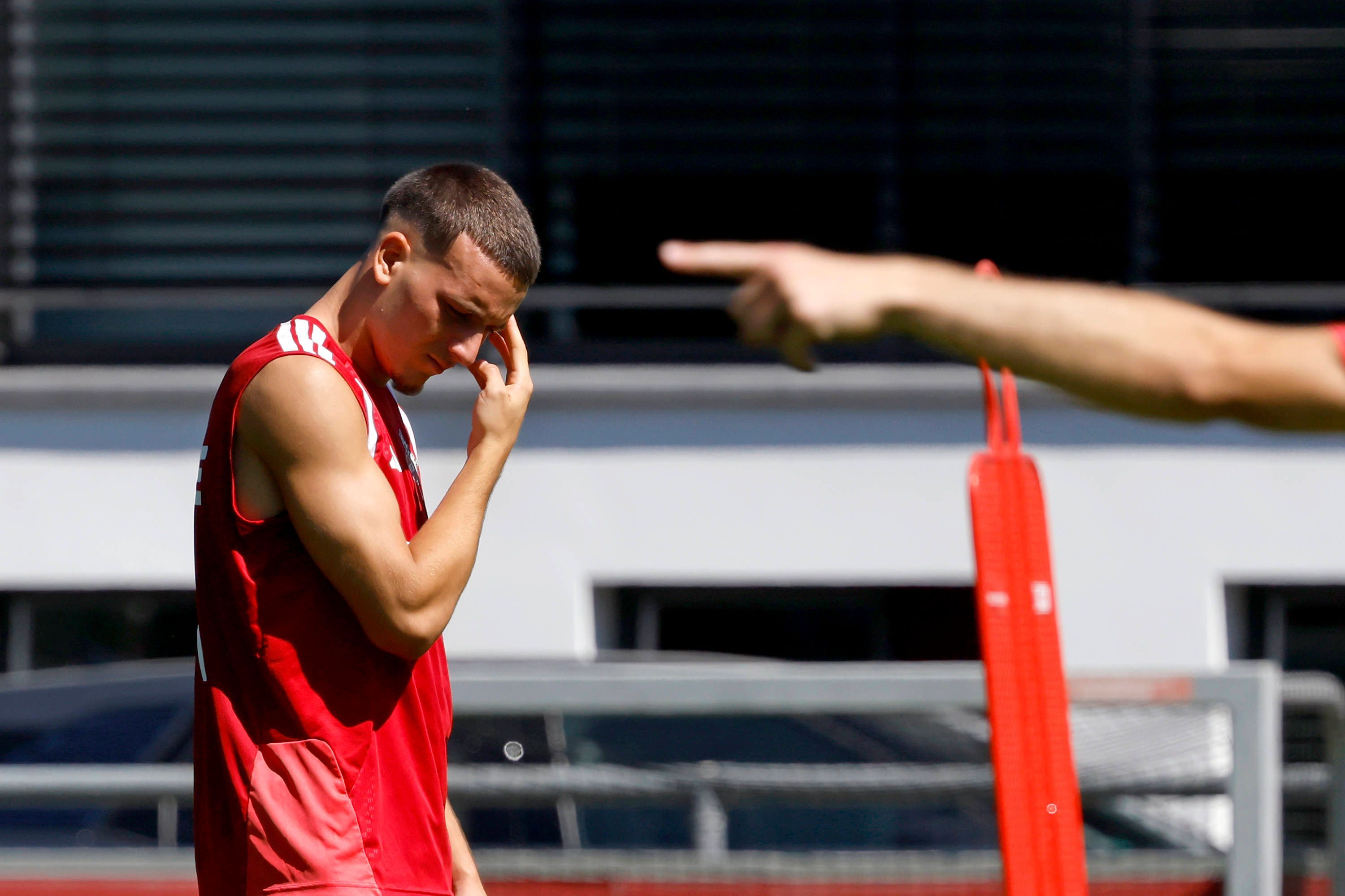 Said El Mala schaut im Training auf den Boden.