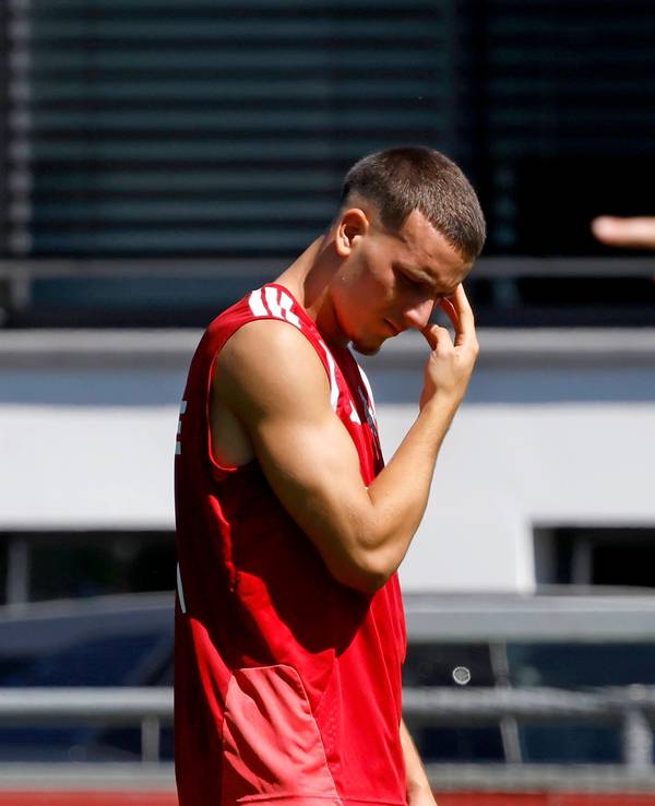 Said El Mala schaut im Training auf den Boden.
