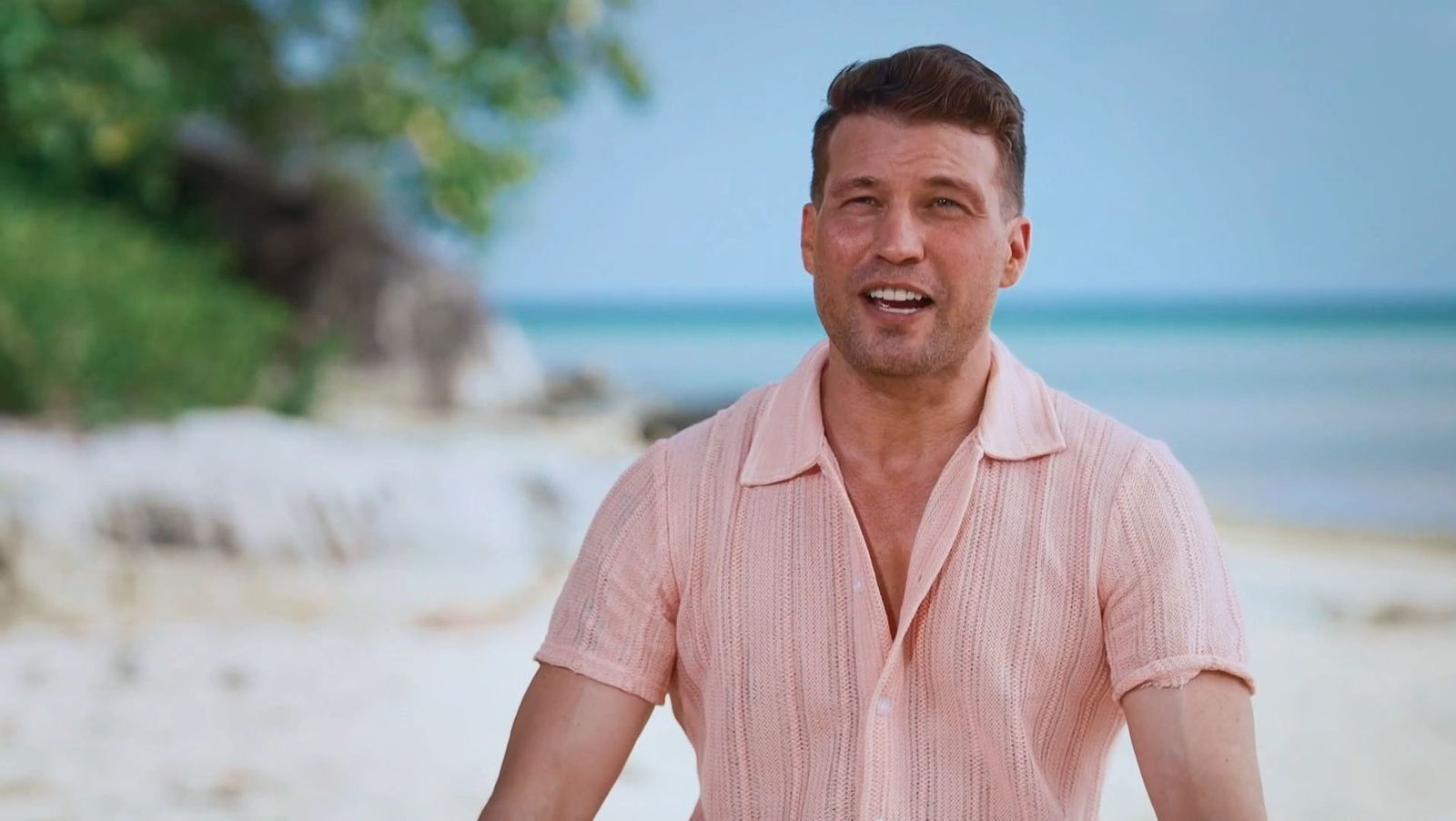 Er sei „dermaßen am Start“, sagt Raúl Richter in Bezug auf seine AYTO-Teilnahme. (Bild: RTL)