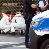 12.08.2026 Köln. Auf ein Geschät für Luxusuhren auf der Breite Straße wurden Schüsse abgefeuert. Die KTU sichert die Spuren. Foto: Alexander Schwaiger
