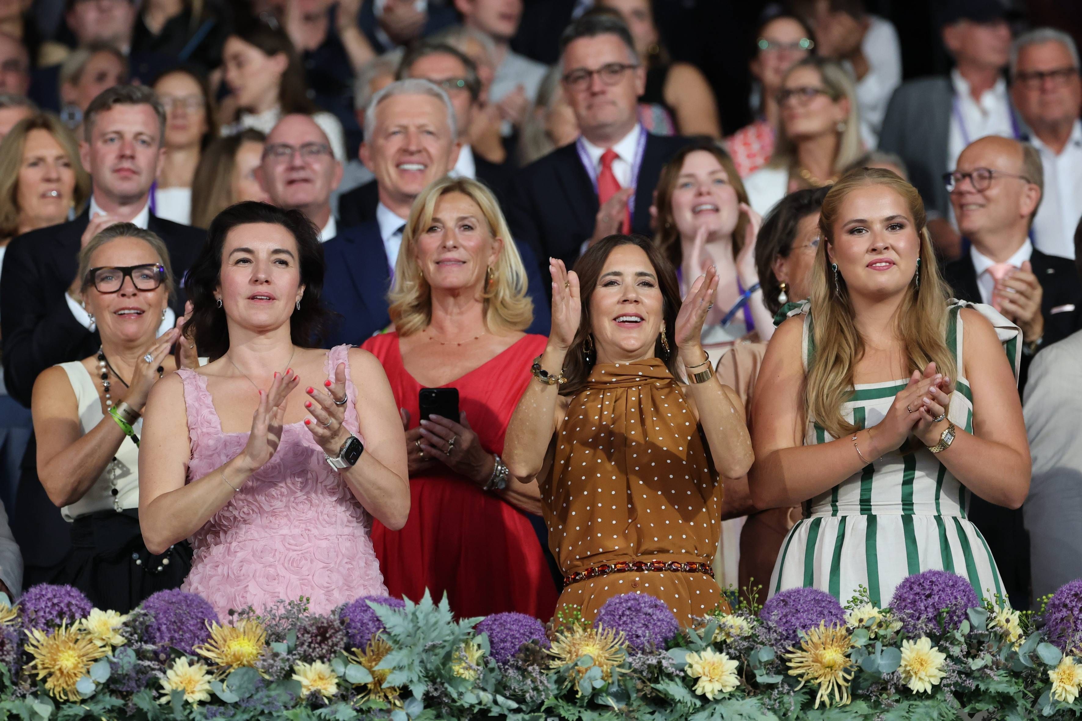 v. l.: Dorothee Bär, Bundesforschungsministerin, Königin Mary von Dänemark und Prinzessin Catharina-Amalia der Niederland bei der Eröffnungsfeier der Weltmeisterschaften in Aachen am 11. August 2026.