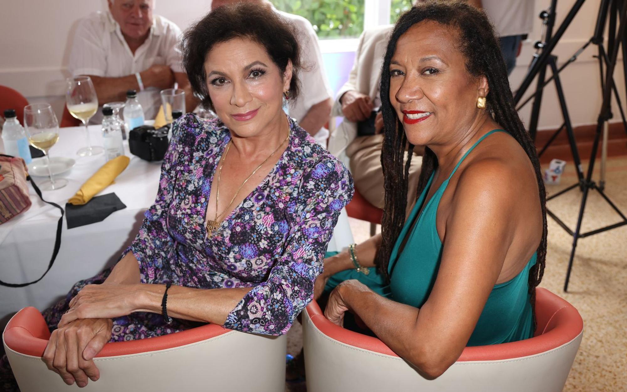 Für Olivia Brown (rechts) sollte „Miami Vice“ ebenfalls ihr größter Erfolg bleiben. Danach spielte sie nur kleinere Rollen in Serien wie „Superman - Die Abenteuer von Lois & Clark“ und „Eine himmlische Familie“ (Bild: Romain Maurice/Getty Images)