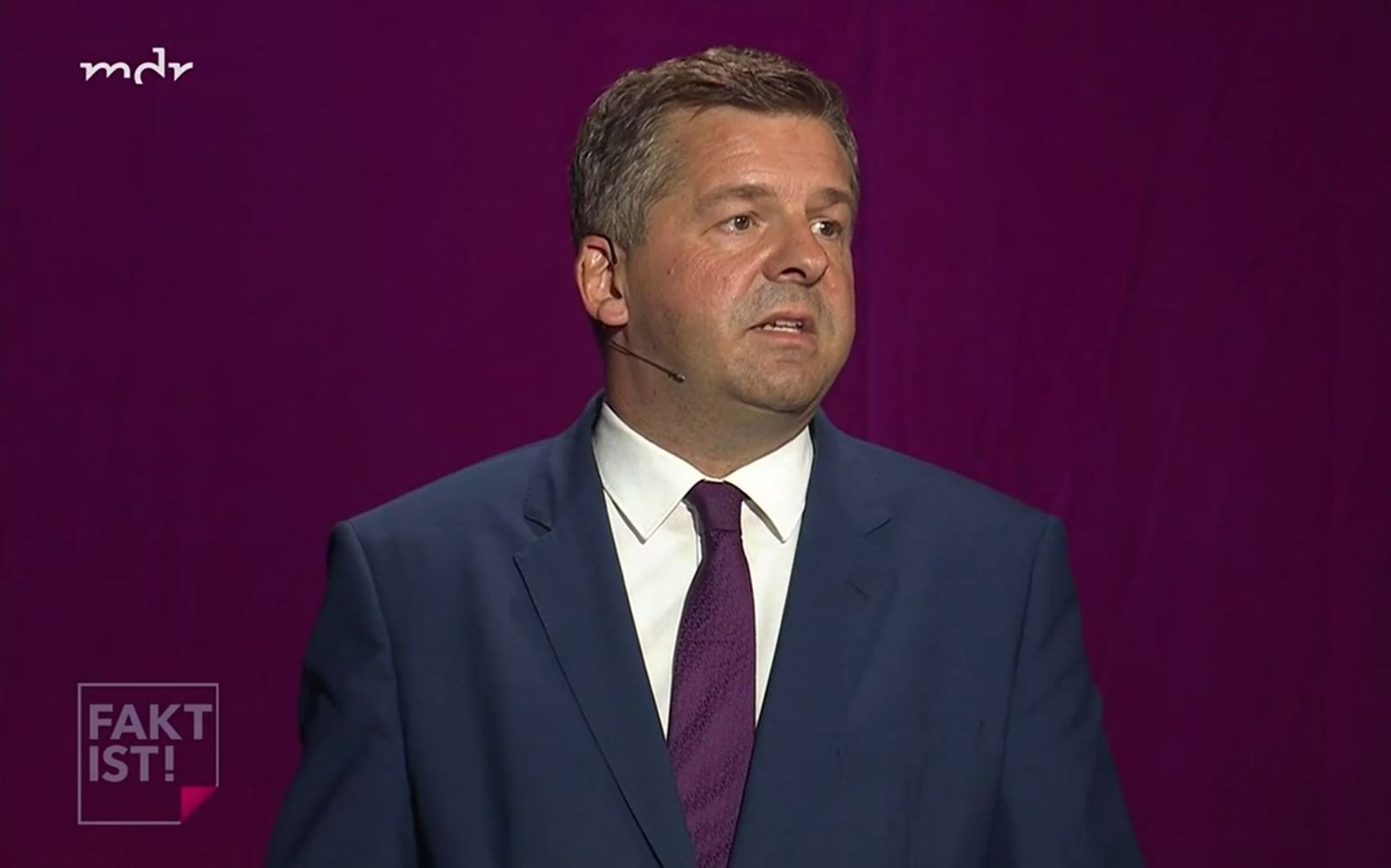 „Brandmauer ist ein Begriff, den ich nicht benutze“, sagt der amtierende Ministerpräsident Sven Schulze von der CDU. (Bild: MDR)