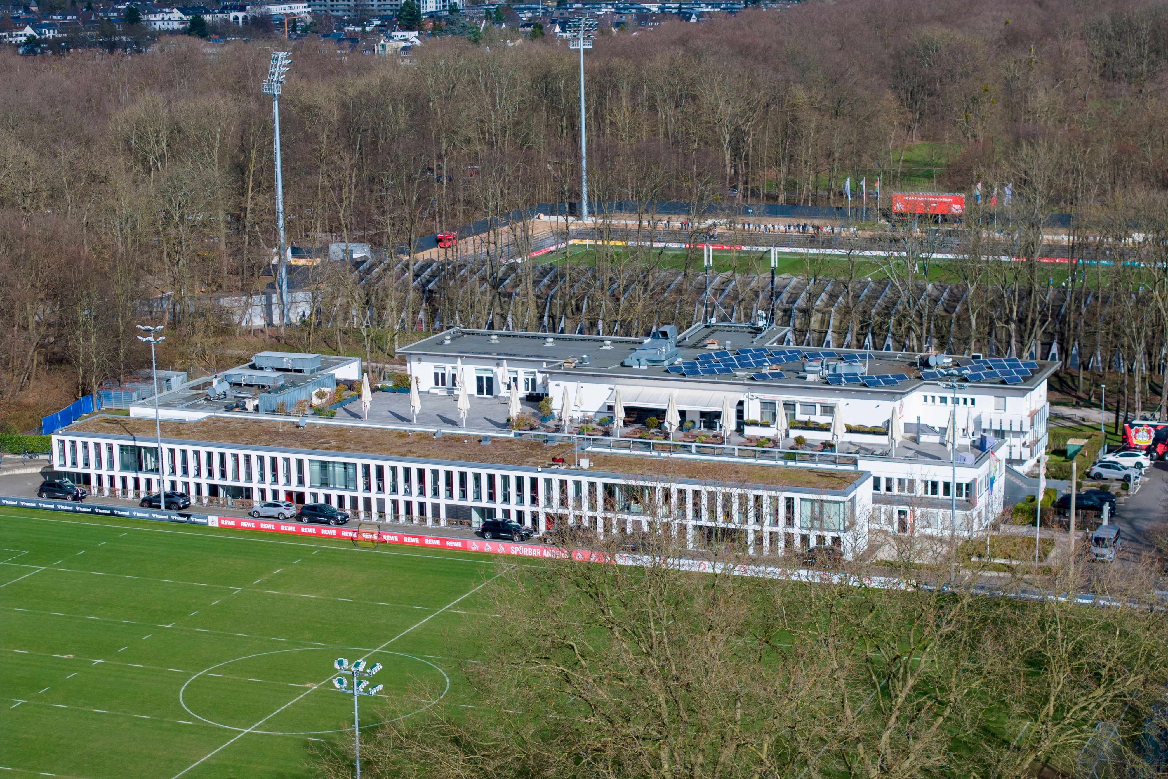 Ein Blick auf das Geißbockheim von oben.