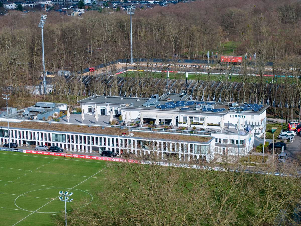 Ein Blick auf das Geißbockheim von oben.