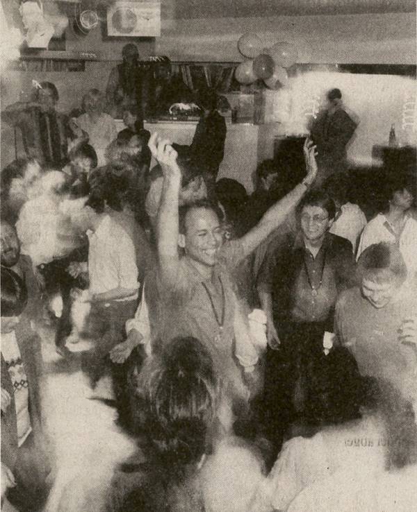 Feiernde in der „Kleinen Bhagwan“-Disco (Archivfoto)