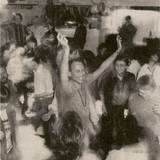 Feiernde in der „Kleinen Bhagwan“-Disco (Archivfoto)
