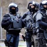 Mitglieder eines Spezialeinsatzkommandos (SEK) der Polizei. (Symbolbild)