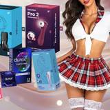Satisfyer Pro 2 Generation 3, Satisfyer Dual Pleasure Air Pulse Vibrator, ein weiterer Satisfyer Air Pulse Stimulator, Durex Performa Kondome, Durex 2-in-1 Massagegel, eine Happy Hand Gleitcreme sowie ein schwarzer Vibrator. Daneben eine Frau in erotischem Kostüm.