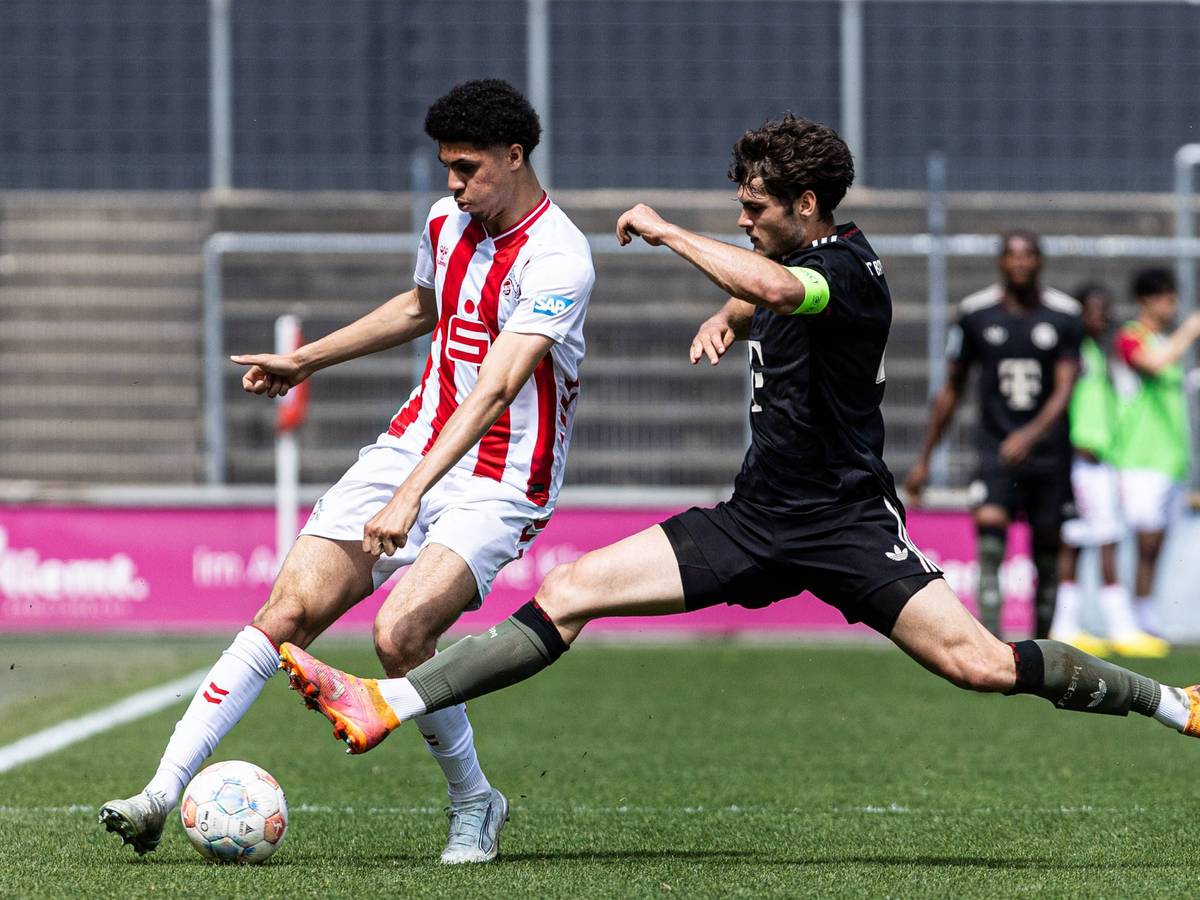 A-Junioren Bundesliga U19 Achtelfinale: 1. FC Köln U19 - FC Bayern München U19 02.05.2026 Kevin Chidera Ekweribe 1. FC Köln U19, 18, Luis Schäfer FC Bayern München U19, 4 A-Junioren Bundesliga U19 Achtelfinale: 1. FC Köln U19 - FC Bayern München U19 Franz-Kremer-Stadion, Köln 02.05.2026 DFL egulations prohibit any use of photographs as image sequences and/or quasi video. *** A Junioren Bundesliga U19 Achtelfinale 1 FC Köln U19 FC Bayern München U19 02 05 2026 Kevin Chidera Ekweribe 1 FC Köln U19, 18 , Luis Schäfer FC Bayern München U19, 4 A Junioren Bundesliga U19 Achtelfinale 1 FC Köln U19 FC Bayern München U19 Franz Kremer Stadion, Köln 02 05 2026 DFL egulations prohibit any use of photographs as image sequences and or quasi video Copyright: xBEAUTIFULxSPORTS/Buriakovx