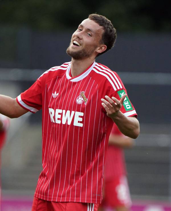 Luca Waldschmidt beim Test gegen Sociedad.