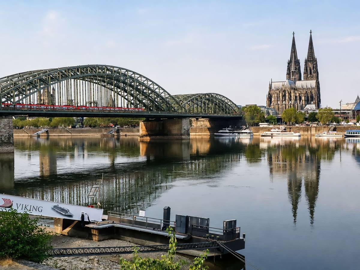 Die schöne Seite des Niedrigwassers. Es sorgt für besondere Spiegeleffekte.