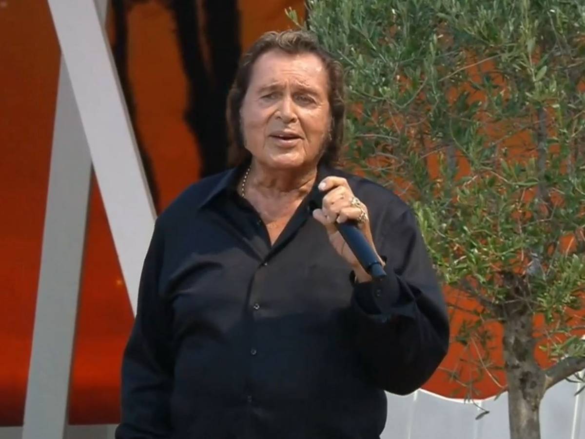 Engelbert singt.